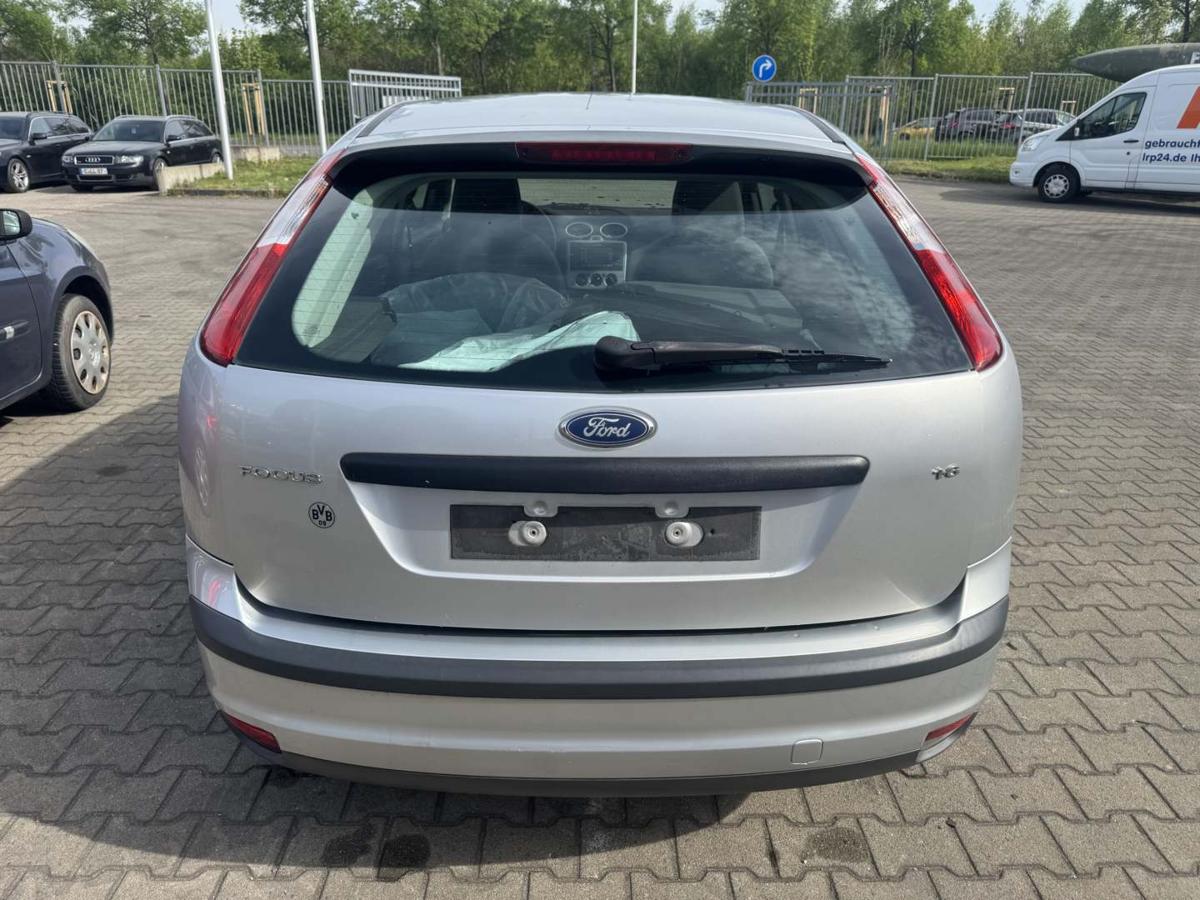 Ford Focus 2 original T&uuml;r vorn links Polar Silber 5-T&uuml;rer Rohbau Bj.2005